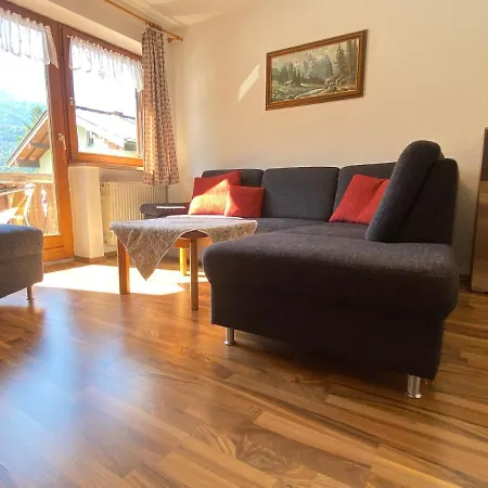 Artenreitwinkl Hallinger Apartamento *